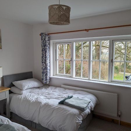 Cosy 2-Bed Property In Ashburton Dartmoor Нютън Абът Екстериор снимка
