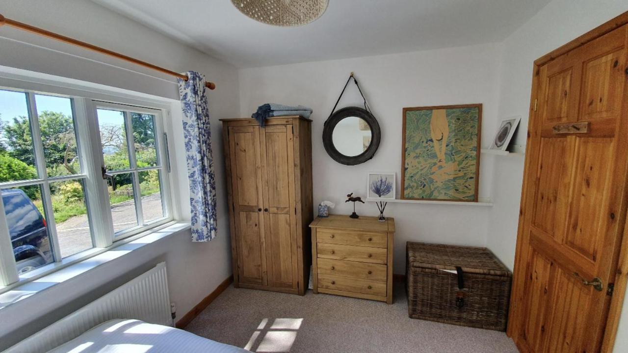 Cosy 2-Bed Property In Ashburton Dartmoor Нютън Абът Екстериор снимка